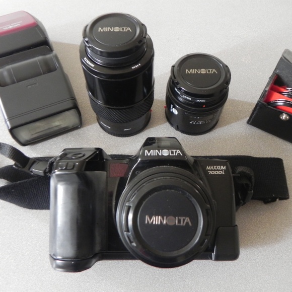Minolta Maxxum 7000i - Film Camera & lenses